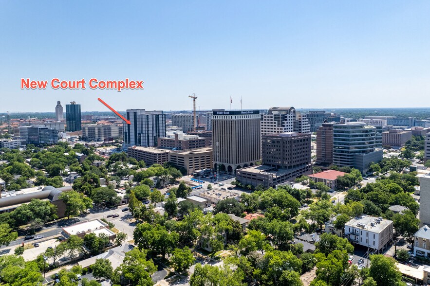 More Photos Of 806 W 11th St, Austin Office Residential For Lease