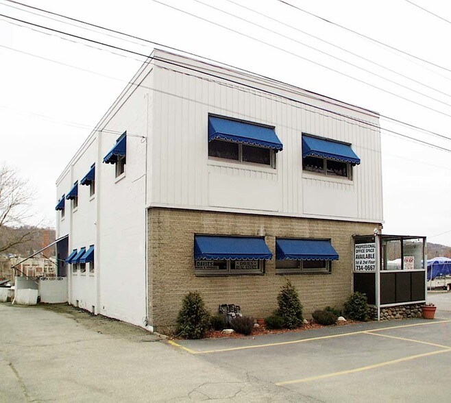 Primary Photo Of 112 Pershing St, Ansonia Coworking Space