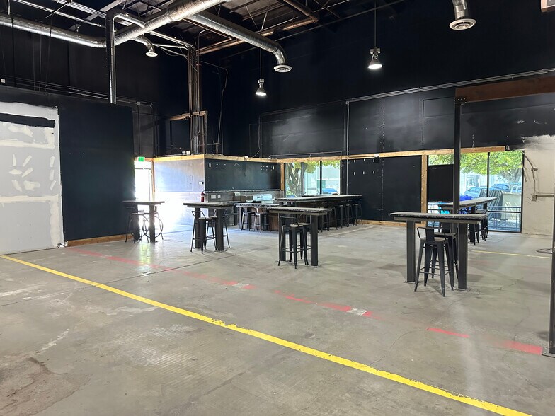 Primary Photo Of 720 Olive Dr, Davis Warehouse For Lease