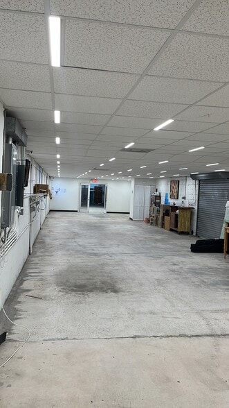 Primary Photo Of 12725 NW 7th Ave, North Miami Showroom For Lease