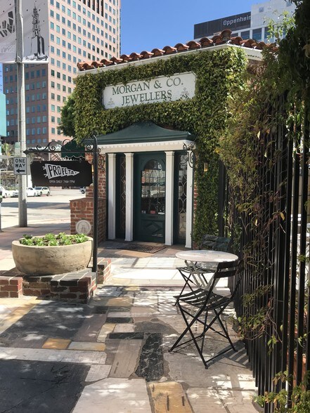 More Photos Of 1025-1126 Westwood Blvd, Los Angeles Unknown For Lease