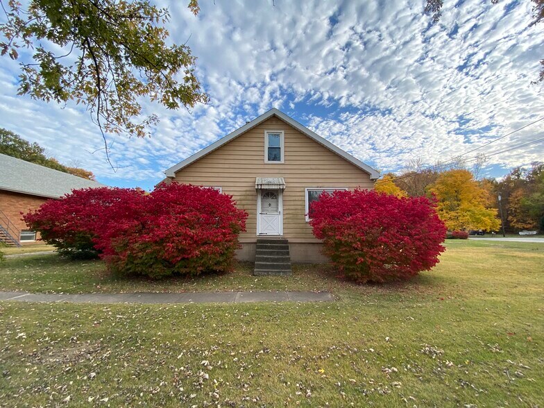 More Photos Of 4274 W Dunes Hwy, Michigan City Specialty For Sale