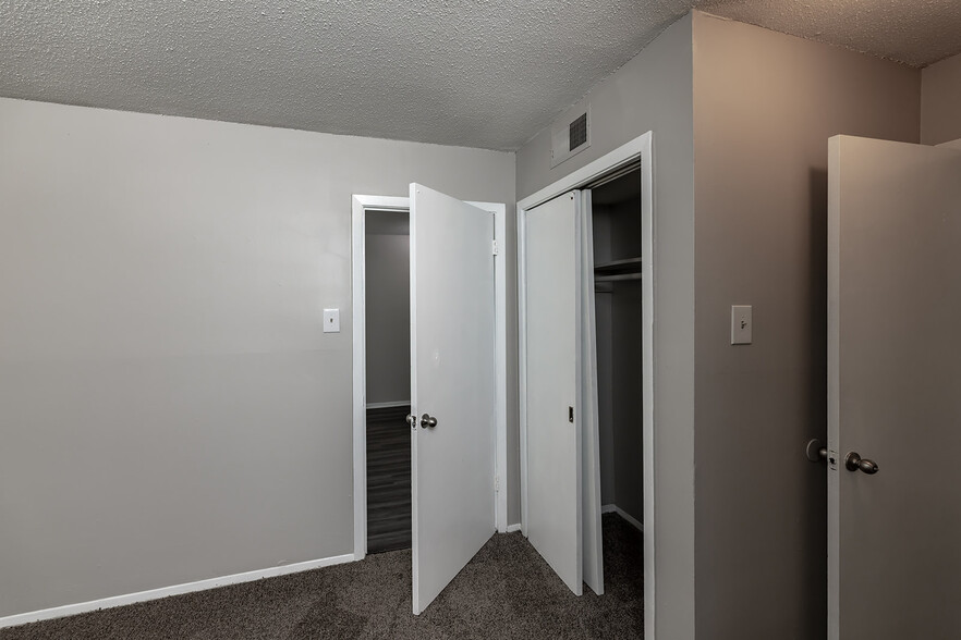 More Photos Of 625 Brister St, Memphis Apartments For Sale