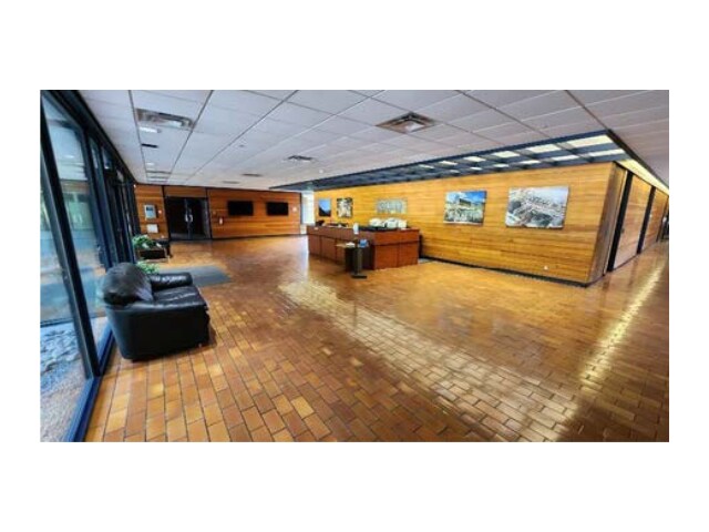 More Photos Of 2011 Prince George Pulpmill Rd, Prince George Office For Lease