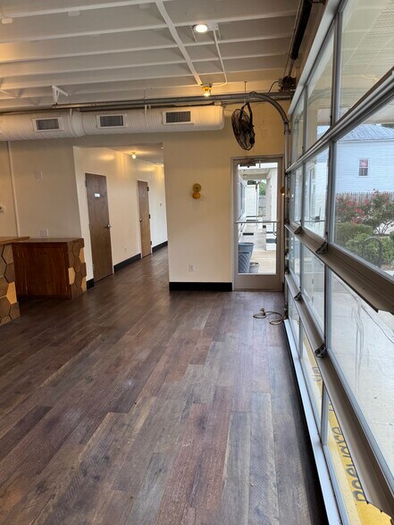 More Photos Of 1600 Princess Anne St, Fredericksburg Storefront Retail Office For Sale