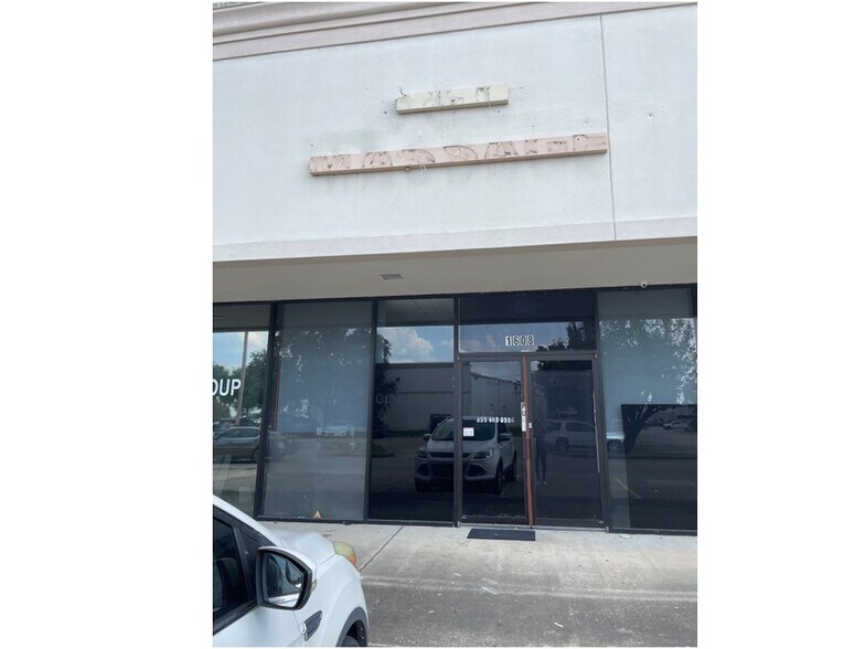 More Photos Of 1602-1632 S Friendswood Dr, Friendswood Unknown For Lease