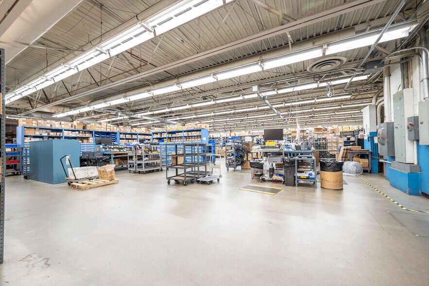 More Photos Of 16 Stony Hill Rd, Bethel Light Manufacturing For Sale