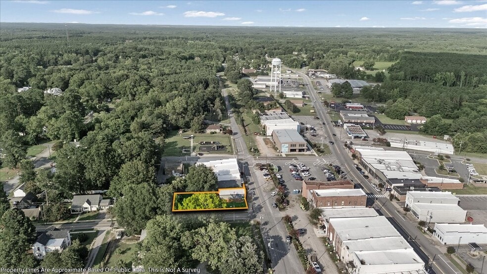 More Photos Of 202 E. North Main Street, Littleton General Retail For Sale