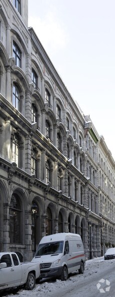 Primary Photo Of 434-438 Rue Sainte-Hélène, Montréal Office For Sale
