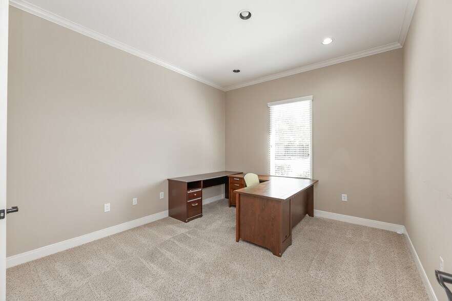 More Photos Of 4501 Cartwright Rd, Missouri City Unknown For Lease