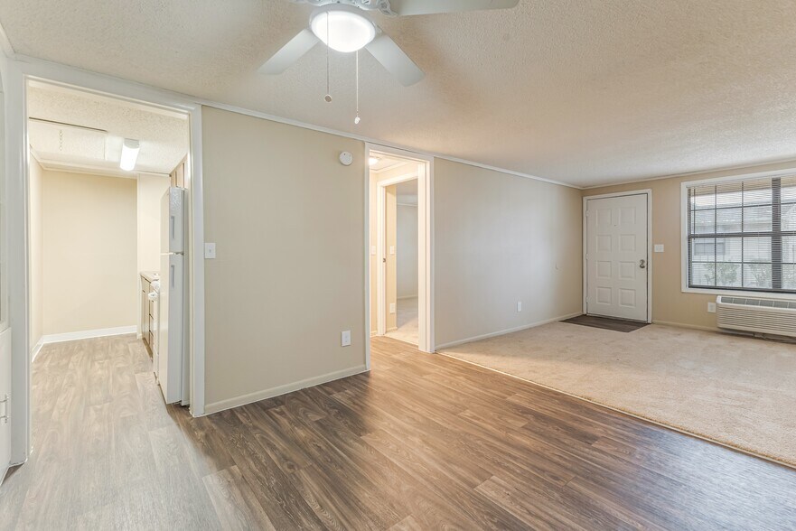 More Photos Of 1529 NE 39th Ave, Ocala Apartments For Sale