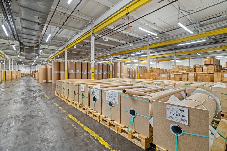 More Photos Of 26 Sears Way, West Springfield Distribution For Lease