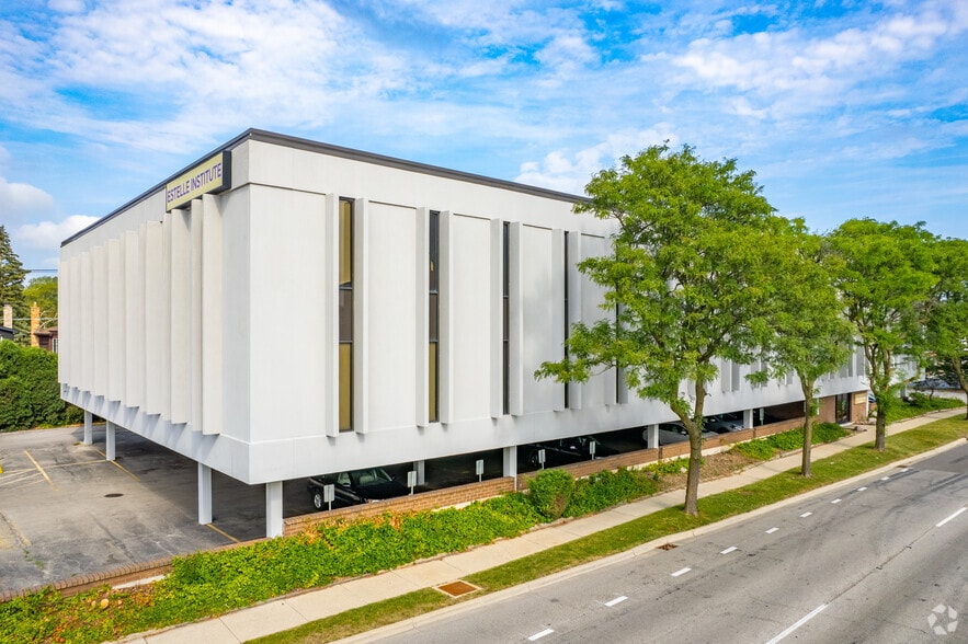 Primary Photo Of 10024 Skokie Blvd, Skokie Office For Lease