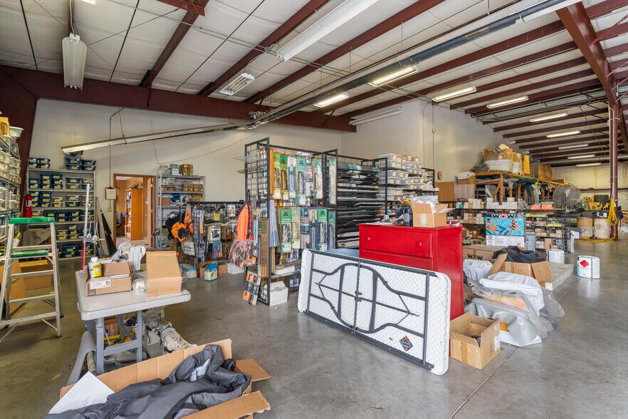 More Photos Of 5410 S Daniel St, Battlefield Manufacturing For Sale