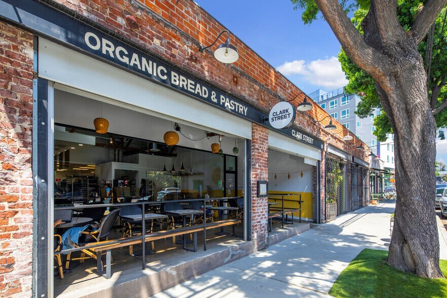 More Photos Of 301-343 N Glendale Blvd, Los Angeles Storefront For Lease