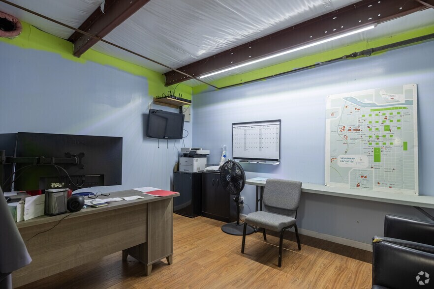 More Photos Of 3920 Ogeechee Rd, Savannah Service For Sale