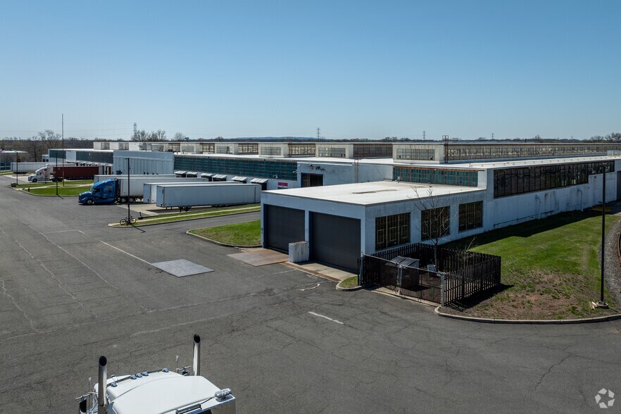 More Photos Of 9 Finderne Ave, Bridgewater Distribution For Lease