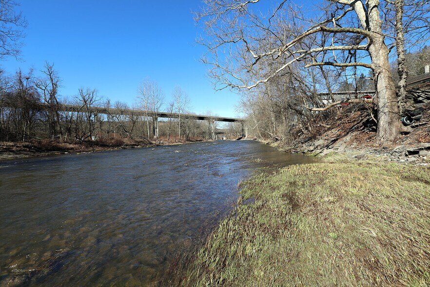 More Photos Of 4587 State Route 17b, Callicoon Auto Dealership For Sale