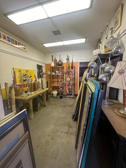 More Photos Of 1248 S Fairfax Ave, Los Angeles Light Manufacturing For Lease