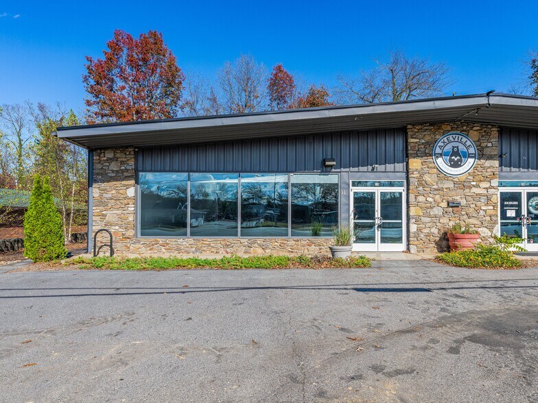 More Photos Of 99 New Leicester Hwy, Asheville Storefront Retail Office For Lease