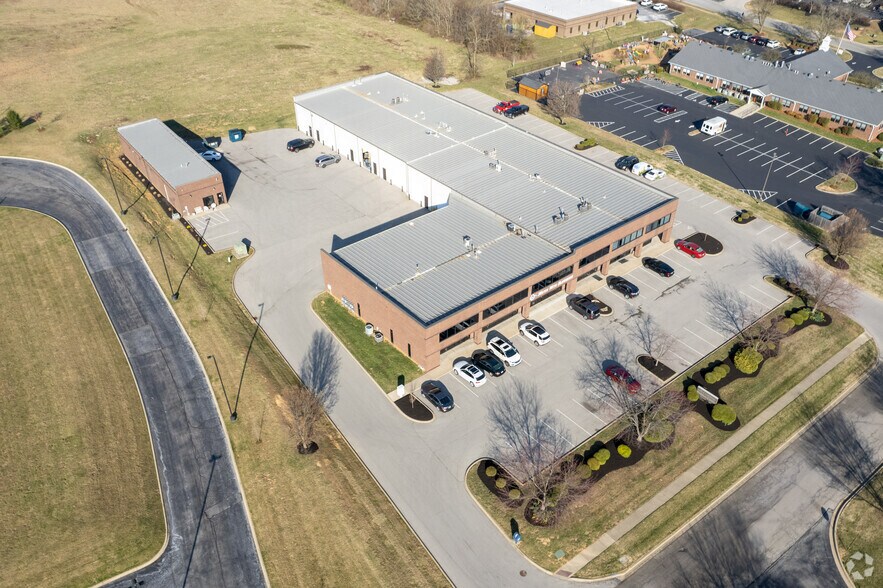 More Photos Of 1902 Campus Pl, Jeffersontown Light Distribution For Lease