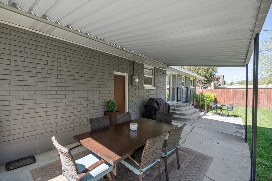 More Photos Of 207 Main St, Rexburg Office For Sale