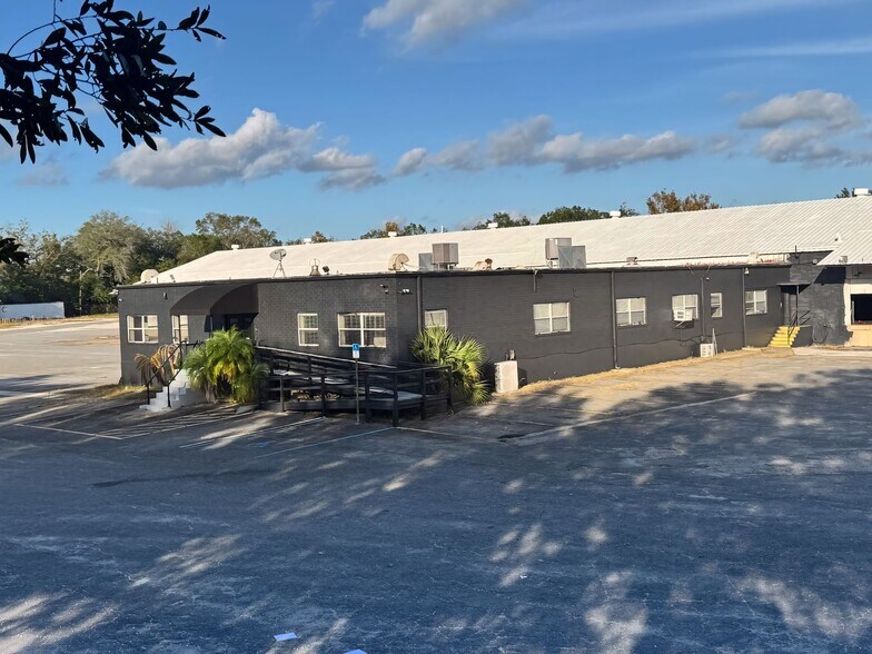More Photos Of 900 Canal St, Jacksonville Distribution For Lease