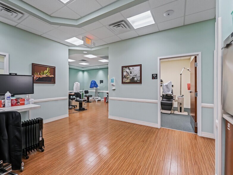 More Photos Of 4636 Bellwether Ln, Oxford Medical For Lease