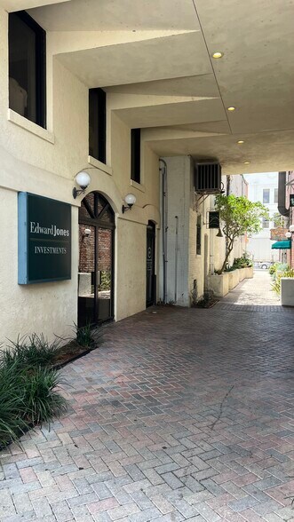 More Photos Of 101 N Woodland Blvd, Deland Office For Lease