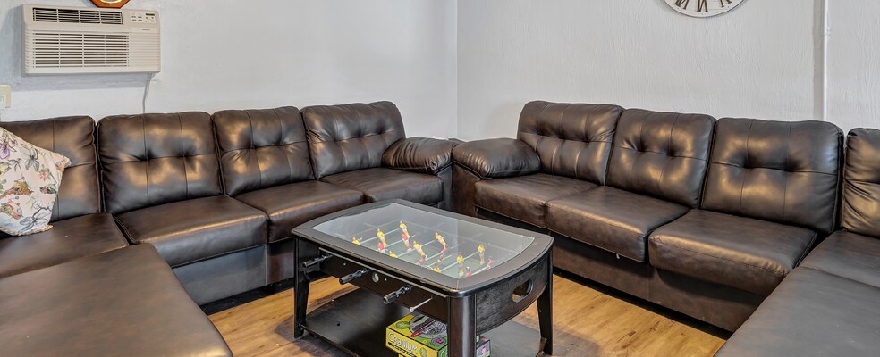 More Photos Of 640 S Ridgewood Ave, Daytona Beach Hotel For Sale