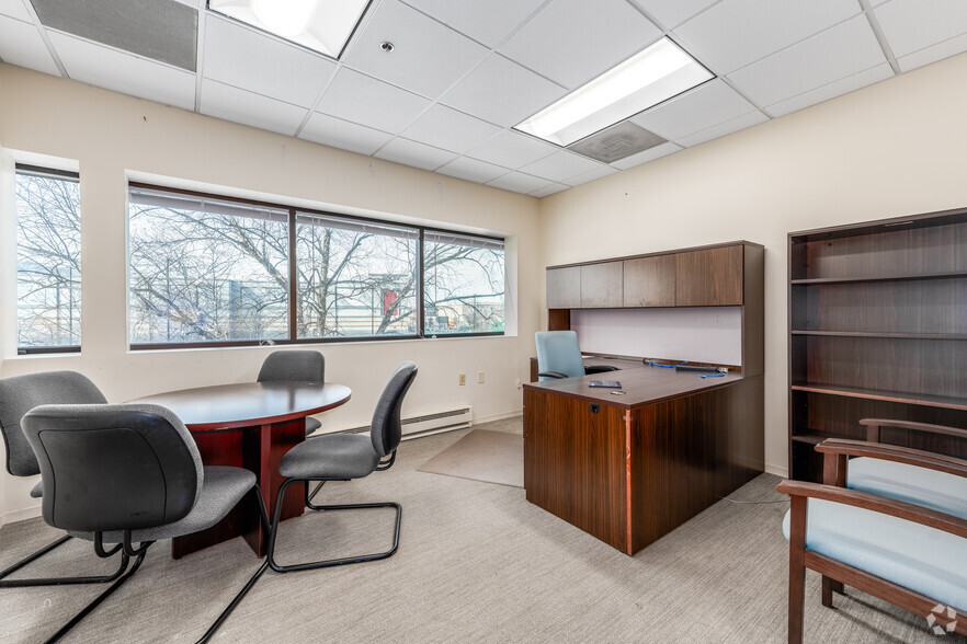 More Photos Of 8211 Town Center Dr, Nottingham Medical For Lease