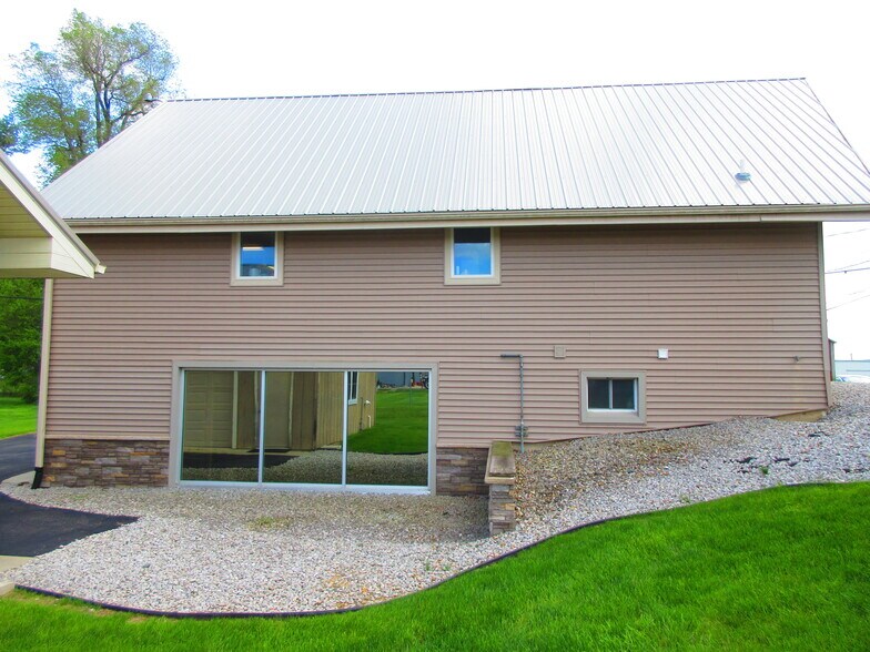 More Photos Of 977 Airport Rd, Jackson Office For Sale