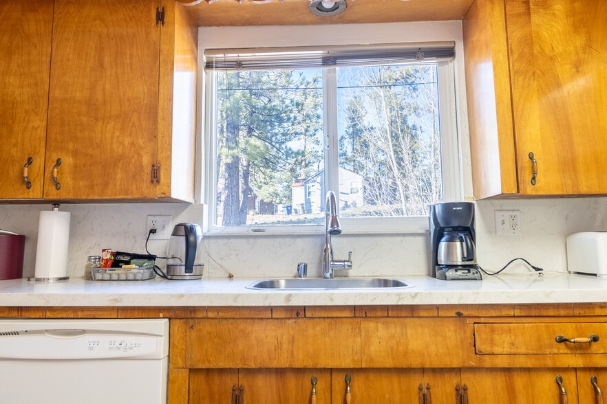 More Photos Of 39756 Big Bear Blvd, Big Bear Lake Hotel For Sale
