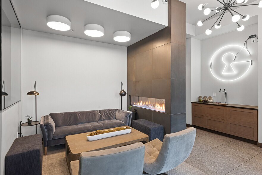 More Photos Of 2640 Nicollet Ave, Minneapolis Apartments For Lease