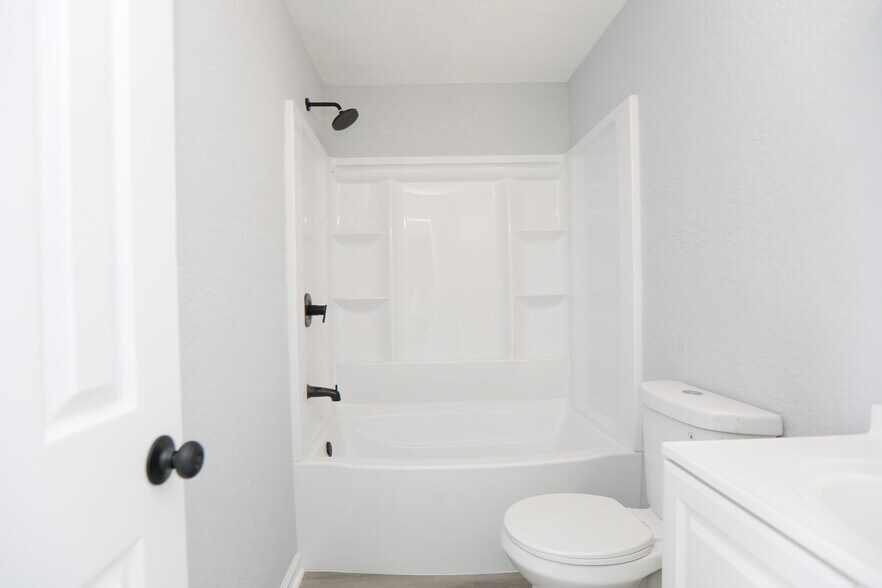 More Photos Of 401 Maryland Ave, Portsmouth Apartments For Sale