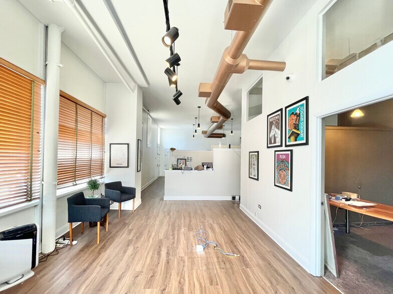 More Photos Of 1355-1359 W Chicago Ave, Chicago Apartments For Lease