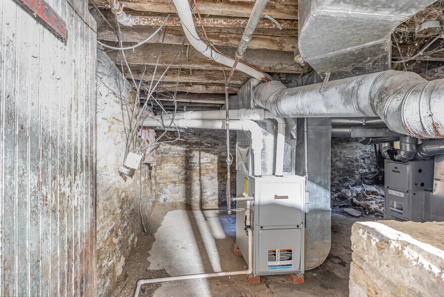 More Photos Of 500 W Wyoming Ave, Lockland Apartments For Sale