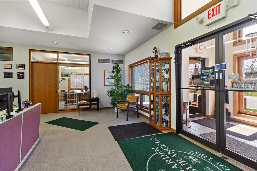 More Photos Of 10808 W Monee Manhattan Rd, Monee Office For Sale