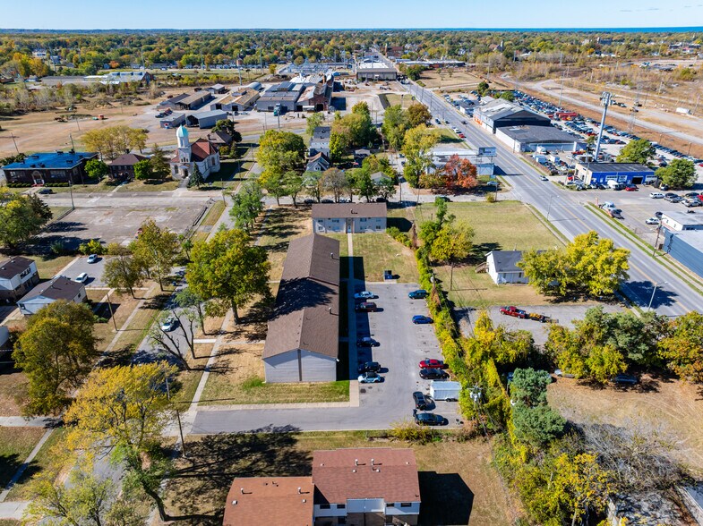 More Photos Of 1615 E 29th St, Lorain Apartments For Sale