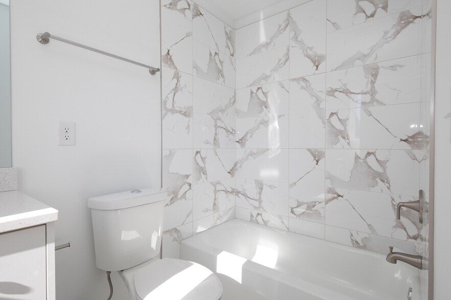 More Photos Of 836 N Broad St, Philadelphia Apartments For Sale