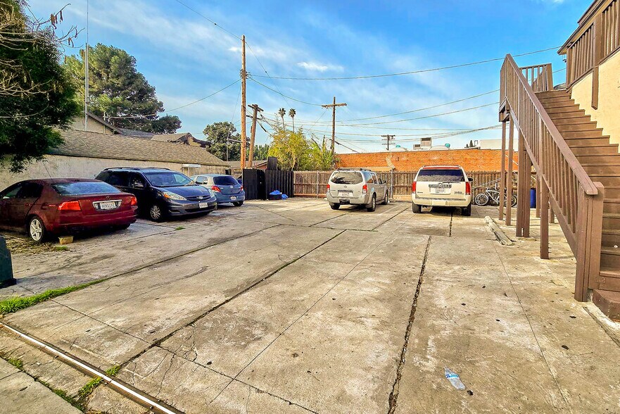 More Photos Of 2970-2974 Pico Blvd, Los Angeles Storefront For Lease