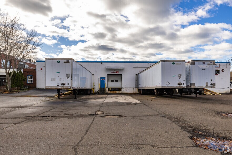 More Photos Of 41 Washington Ave, East Haven Industrial For Lease