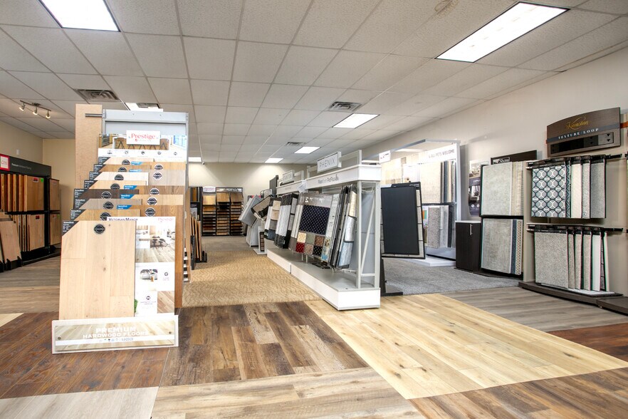 More Photos Of 414 US Highway 79 N, Henderson Industrial For Sale