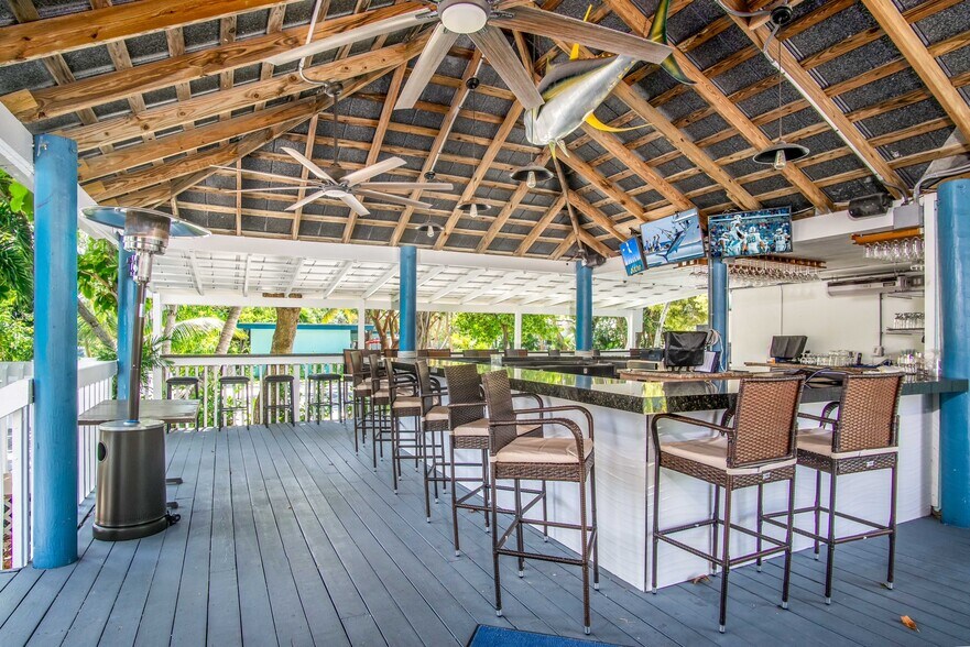 More Photos Of 80939 Overseas Hwy, Islamorada Restaurant For Sale