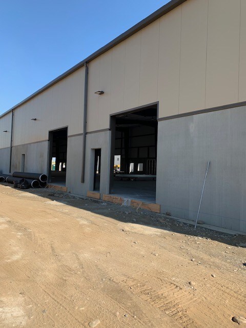 More Photos Of 101 Butterfield Rd, Yakima Warehouse For Lease