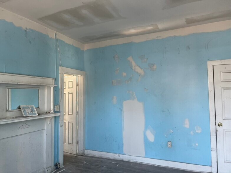 More Photos Of 1615 Maryland Ave, Covington Multifamily For Sale