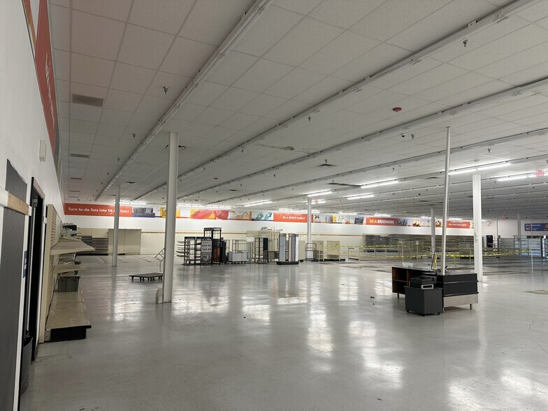 More Photos Of 1101-1291 Sanguinetti Rd, Sonora Unknown For Lease