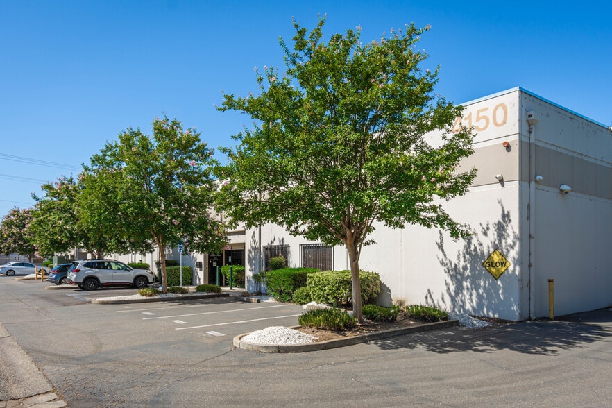 More Photos Of 4150 Florin Perkins Rd, Sacramento Warehouse For Sale