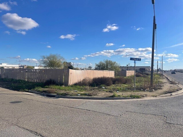 More Photos Of 1316 K st, Tulare Land For Sale