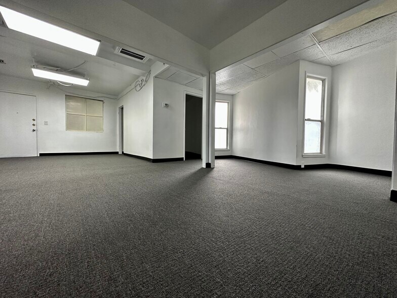 More Photos Of 4250-4252 Atlantic Ave, Long Beach Storefront Retail Office For Lease